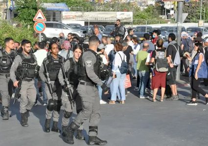 قوات الاحتلال تقمع مسيرة منددة بالاستيطان في الشيخ جراح بالقدس