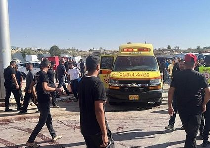 مقتل شاب وإصابة آخرين في جريمتي إطلاق نار ببلدة تل السبع في النقب