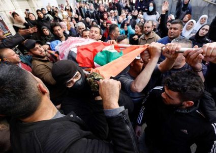 تشييع الشهيد الطفل ميلاد الراعي في مخيم العروب