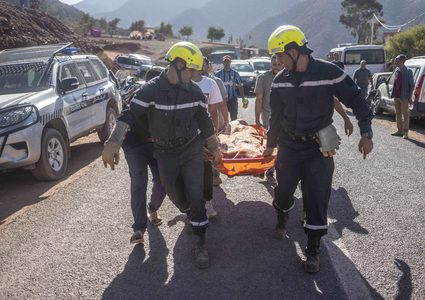المغرب يشيّع ضحايا الزلزال العنيف