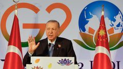 أردوغان: بحثت مع السيسي تبادل الزيارات وإحياء مجلس التعاون المشترك