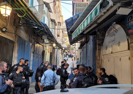 مستوطنون يستولون على منزل وسط مدينة القدس