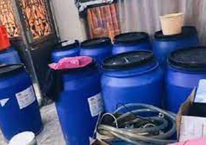 الكويت:مداهمة أكبر مصنع للخمور في تاريخ البلاد