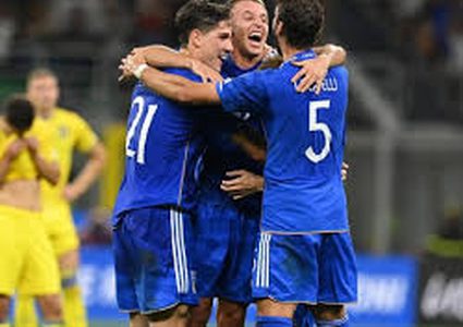 إيطاليا تهزم أوكرانيا بثنائية فراتيسي