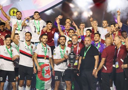 اتحاد الجزائر يهزم الأهلي ويتوج بطلاً لكأس السوبر الإفريقي