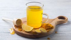 7 فوائد لتناول مشروب الكركم على معدة فارغة