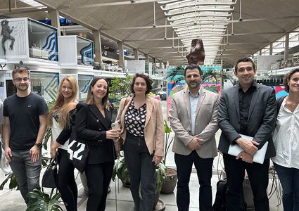 زيارة ممثل جامعة النجاح لأكبر مركز ابتكار في العالم