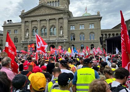 الآلاف يتظاهرون في سويسرا من أجل القدرة الشرائية