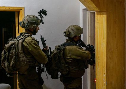 3 معتقلين.. الاحتلال يشن حملة مداهمات بالضفة والقدس