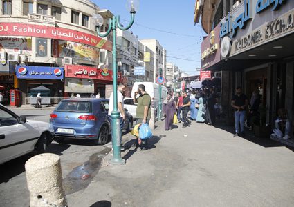 نابلس تشهد حملة واسعة لإعادة تنظيم شوارعها وأرصفتها