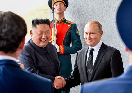 كيم جونغ أون يشكر بوتين على استضافته متمنيا لروسيا "الازدهار"