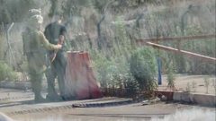 الاحتلال يعتقل الطالب يامن عبد الرزاق أثناء مروره عبر حاجز عناب العسكري