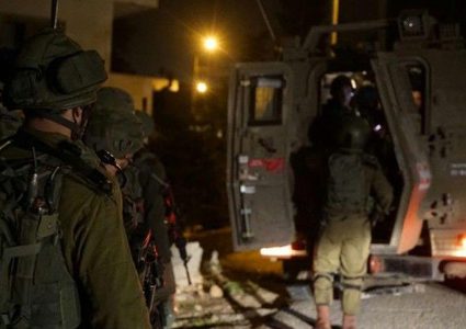 قوات الاحتلال تختطف شابا من أبو ديس