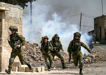 قوات الاحتلال تحاصر منزلا في الدوحة غرب بيت لحم