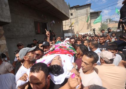 الآلاف يشيعون 6 شهداء في جنين وأريحا ونابلس