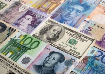 "النقد" تُصدر تعليمات للحد من مخاطر تداول العملات المزورة والمزيفة