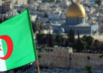 الجزائر تدعو إلى جلسة استثنائية للتصويت على عضوية أممية لفلسطين