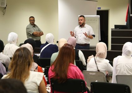 كلية القانون تعقد سلسلة محاضرات لخريجيها من قسم القانون للتحضير لامتحان القبول