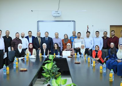 مركز  التميز في التعلم والتعليم بالنجاح يطلق دورة "إجازة في التعليم الأكاديمي"