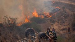 احتراق أراضي زراعية بغلاف غزة بفعل بالونات حارقة أطلقت من القطاع