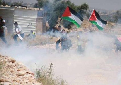 إصابات بالرصاص المعدني وبالاختناق جراء قمع الاحتلال مسيرة كفر قدوم