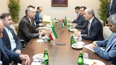 وزير الخارجية الأردني يلتقي نظيره الإيراني