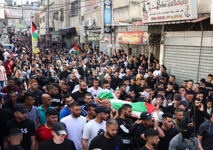 طولكرم: تشييع جثماني الشهيدين أبو علي وأبو دغش في مخيم نور شمس