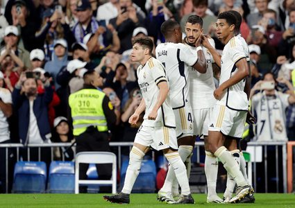 أنشيلوتي يوبخ ثنائي ريال مدريد في مباراة أتلتيكو مدريد