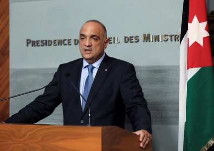 الأردن.. وزراء الحكومة يقدمون استقالاتهم للخصاونة