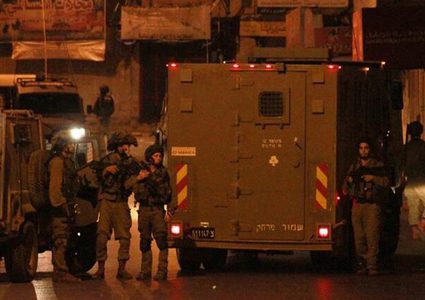 القدس: اعتقالات في بيت حنينا ومواجهات في العيسوية