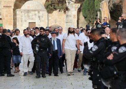 لليوم الثاني.. اقتحامات واسعة من قبل المستوطنين للمسجد الأقصى