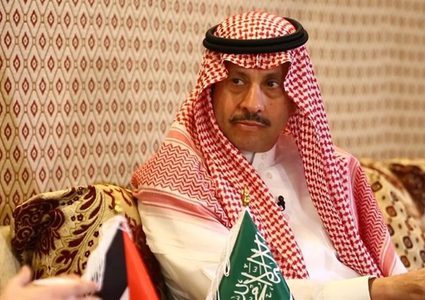 السفير السعودي السديري يصل الضفة الغربية لتقديم أورق اعتماده للرئيس عباس