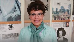 د. فرانسس حصو ضيفة مساق الأدب الأمريكي تشارك كتابها وتجاربها مع الطلبة