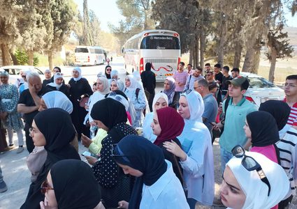 النجاح تشارك في تنظيم يوم تطوعي مفتوح في منطقة المسعودية الأثرية