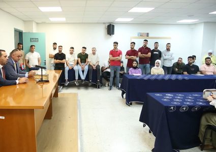 كلية الأعمال والاتصال تنظم ورشة عمل لطلبة مساق "الإدارة المالية 1"