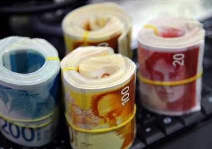 العملات والمعادن