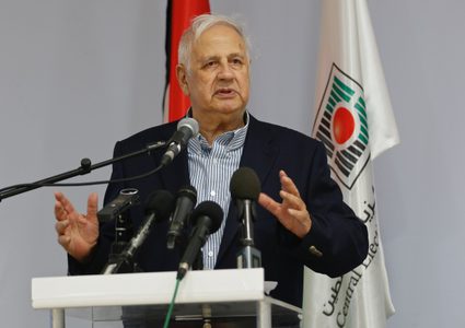 حنا ناصر يلتقي الفصائل بغزة وسط أجواء ايجابية