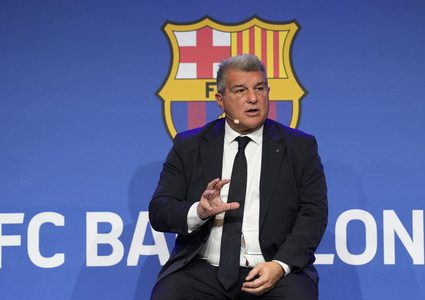 طعنة جديدة.. رئيسا برشلونة ونيجريرا أمام القضاء