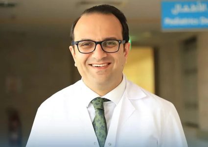 البروفيسور فارس أبو شما يحصل على لقب جراح معتمد في جراحة المناظير