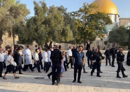 اقتحامات واسعة من قبل المستوطنين للمسجد الأقصى