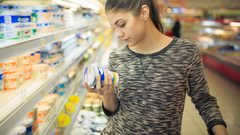 أخصائي تغذية وتصنيع غذائي: السلع تتناقص جودتها مع اقتراب انتهاء مدة صلاحيتها