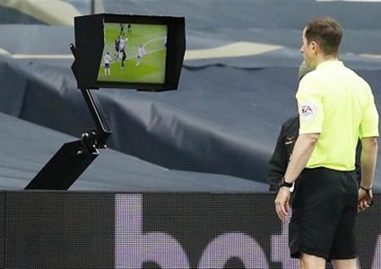 مدرب نوتنغهام: حكام البطولة فشلوا في إصدار القرارات الصحيحة من جديد