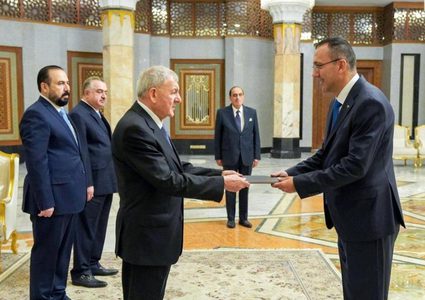 الرويضي يقدم أوراق اعتماده للرئيس العراقي سفيرا مفوضا فوق العادة لدولة فلسطين