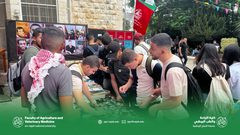 بالصور.. جبهة العمل الطلابي في كلية الزراعة والطب البيطري تقيم معرض "فكر وثأر"