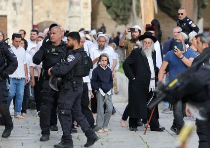 لليوم الثاني .. اقتحامات واسعة من قبل المستوطنين للمسجد الأقصى