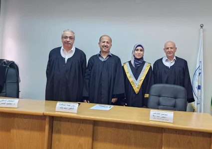 الدراسات العليا تمنح الباحثة ديما خولي الماجستير في ضبط ومكافحة الأمراض المعدية
