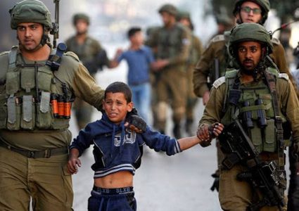 الاحتلال يعتقل 9 أطفال في تل الرميدة بمدينة الخليل