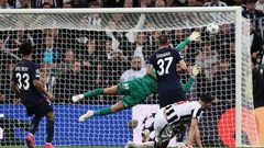 نيوكاسل يسحق باريس سان جيرمان 4-1 في دوري أبطال أوروبا