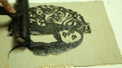 من أعمال الطلبة في مساق مبادئ الحفر والطباعة في كلية الفنون الجميلة