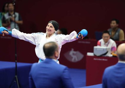 حلا القاضي تمنح فلسطين ميدالية تاريخية في الأسياد